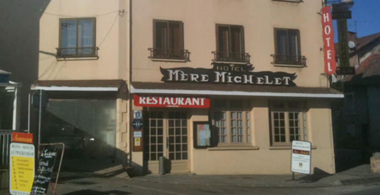 Hotel De La Mere Michelet 孔佛朗 外观 照片